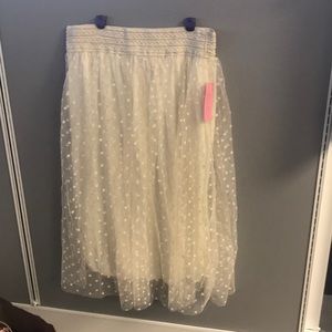 Metrowear Cream tulle skirt